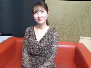 【小马探花】170CM极品长腿外围小姐姐，坐在身上各种摸，舔屌深喉主动骑乘，扛起双腿猛操奶子晃动