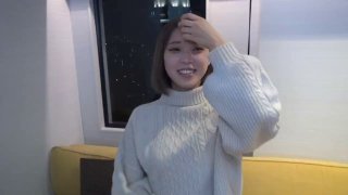 ?? [Uncensored] 22岁小妹妹，玩得是真浪，内心饥渴无比，超市买了两根茄子，回家也不煮饭就开始发浪，两洞齐开！